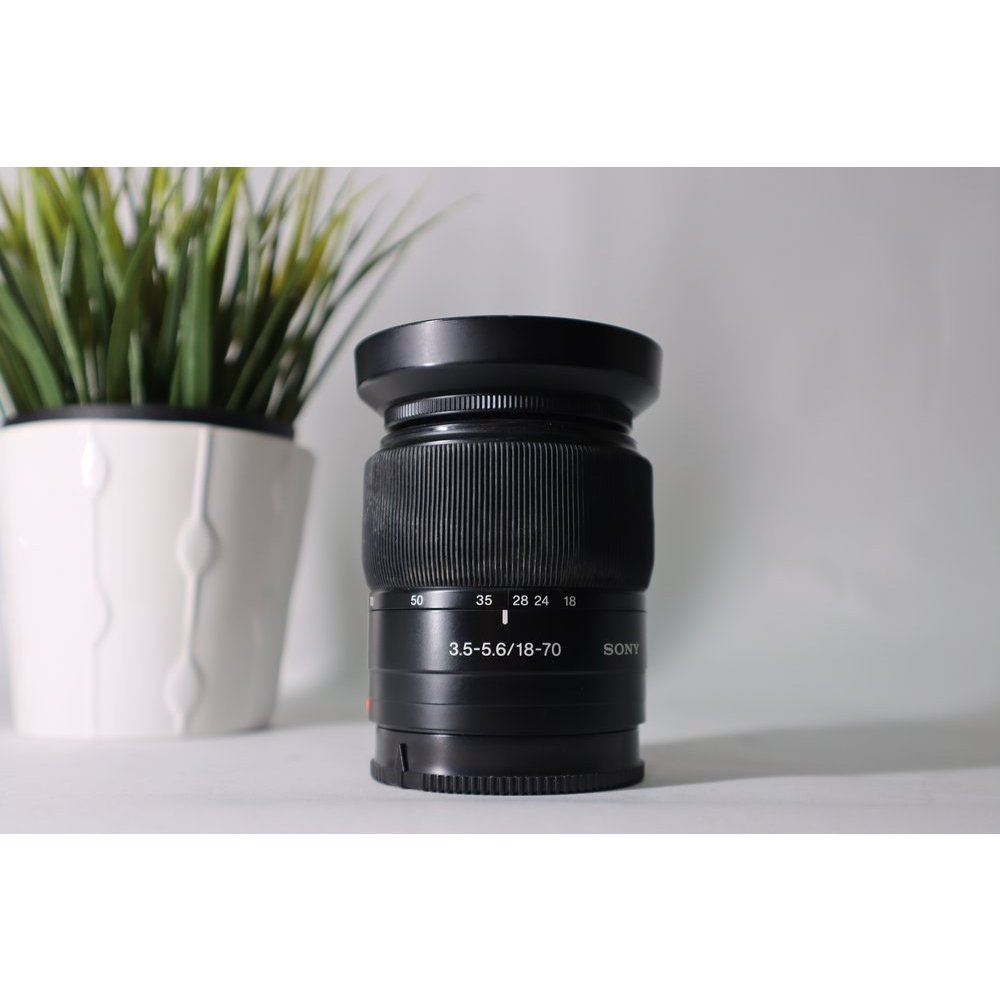 USED SONY (18-70MM F3.5-5.6 ) LENS CONDITION 8/10