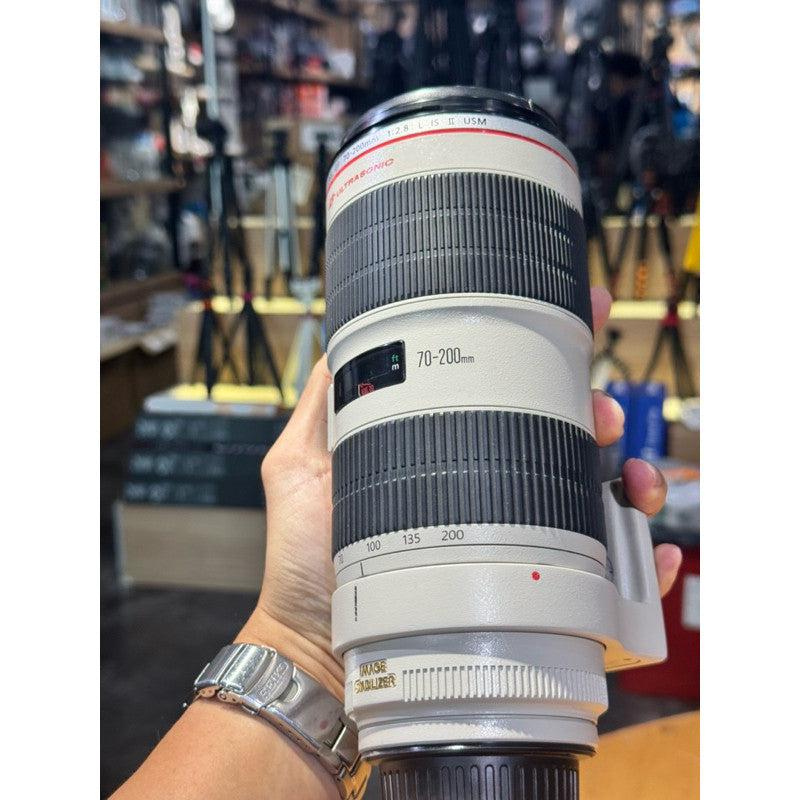 USED CANON EF 70-200MM f2.8 L IS II USM mk2 LENS CONDITION 9.9/10 (EXTREMELY LIKE NEW)