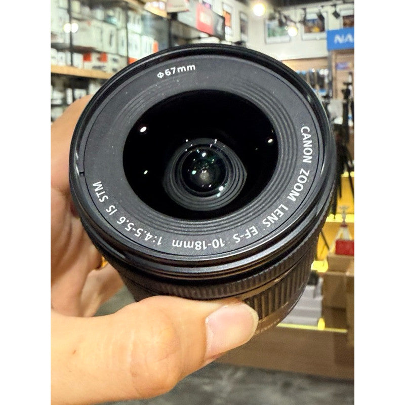 Used Canon EF-S 10-18mm f/4.5-5.6 IS STM Zoom Lens tip top condition