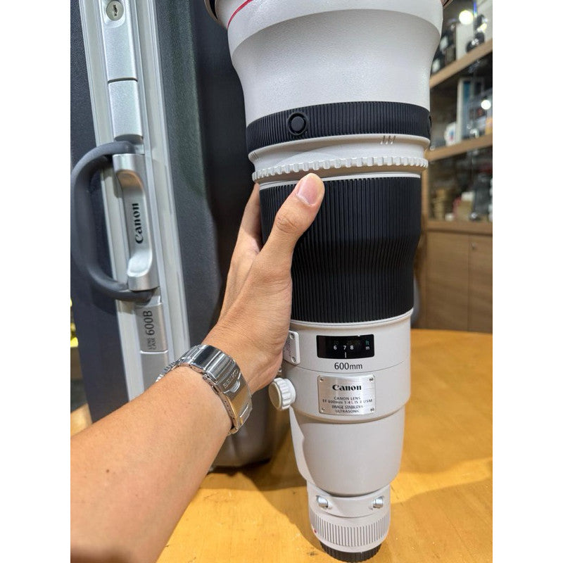 Used Canon EF600mm f4L IS II USM (mk2) like new lens RF600mm
