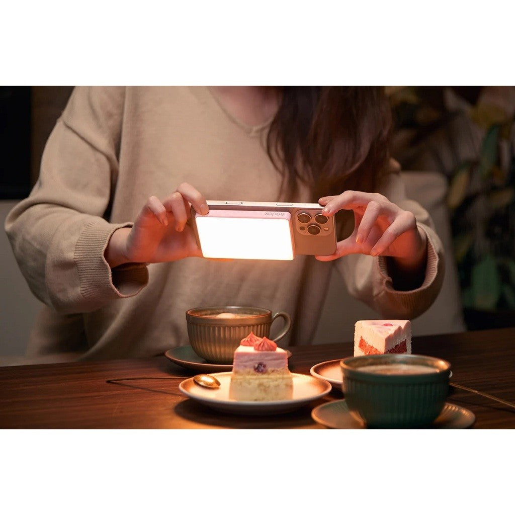 Godox MA5R Magnetic Charging Full-Color LED Light for smartphone