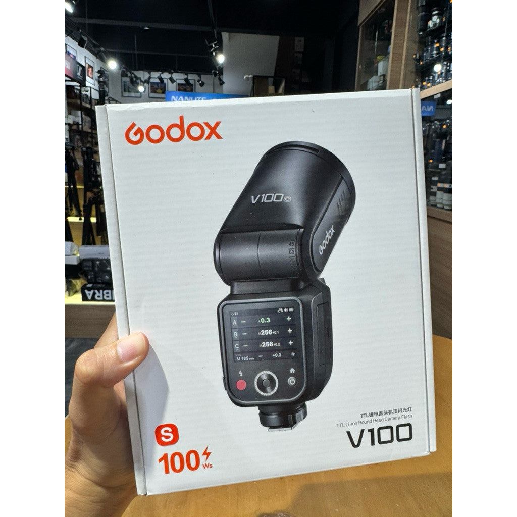 Godox V100 Sony TTL Flash (used). still got 11 months warranty.