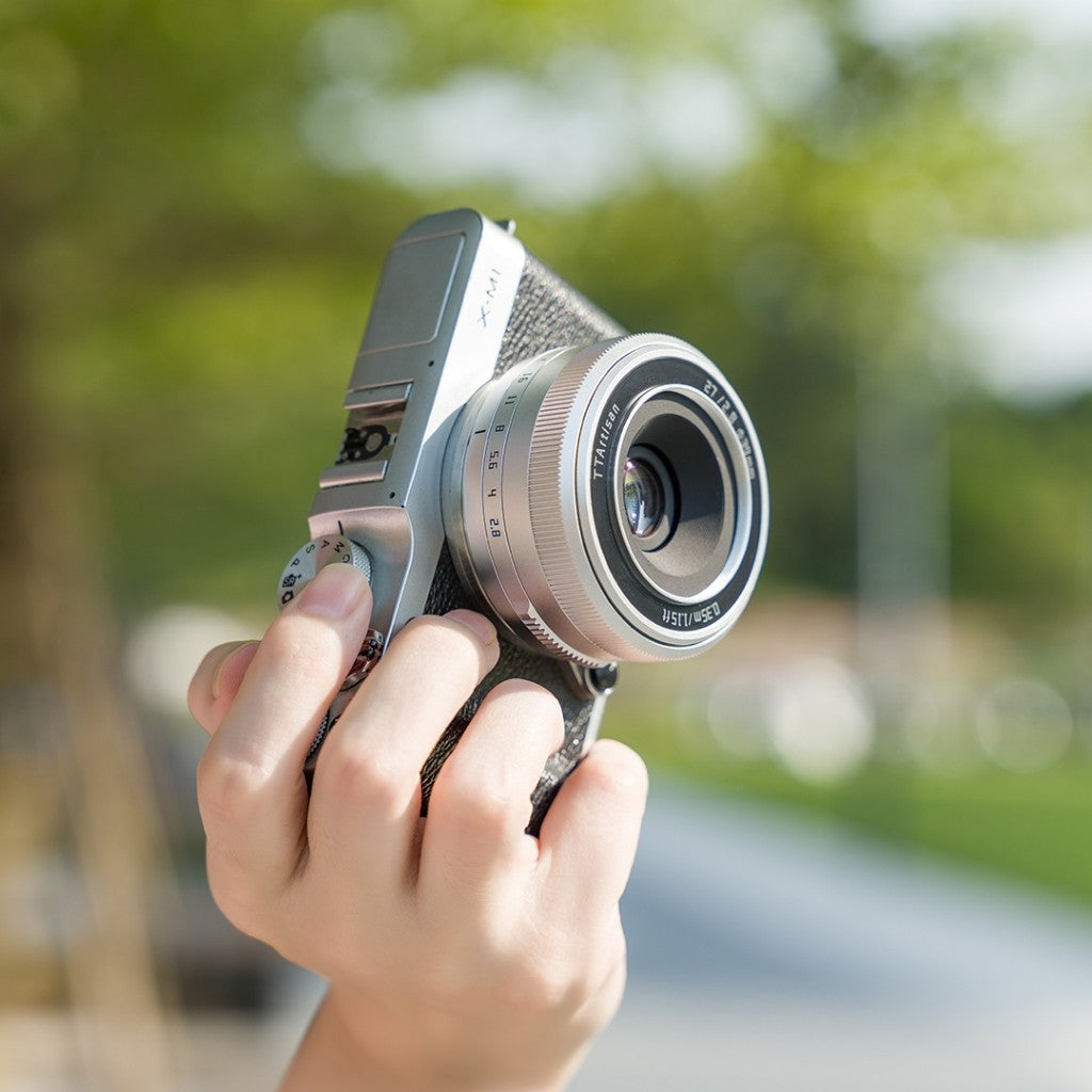TTArtisan AF 27mm f2.8 for X E and Z Mount APS-C Camera Lens Black and Silver
