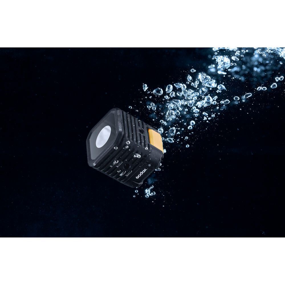 GODOX WL4B WATERPROOF LED LIGHT 1/4 20 Screw Built In Magnetic Mount