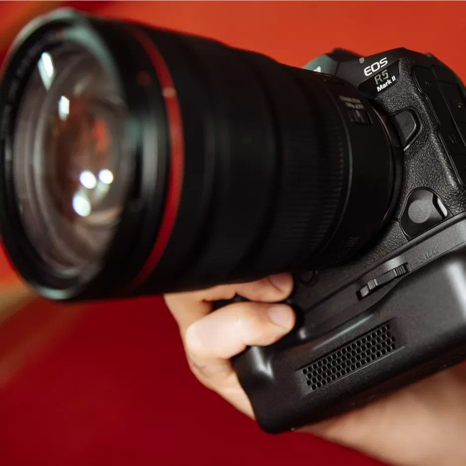 CANON CF-R20EP Battery Grip / Cooling Fan & Ethernet for EOS R5 MKII.