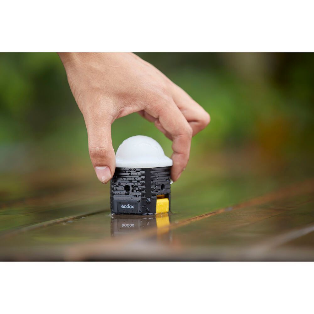 GODOX WL4B WATERPROOF LED LIGHT 1/4 20 Screw Built In Magnetic Mount