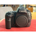 Used Canon 5D mk4 (Like new) SC 5000 only