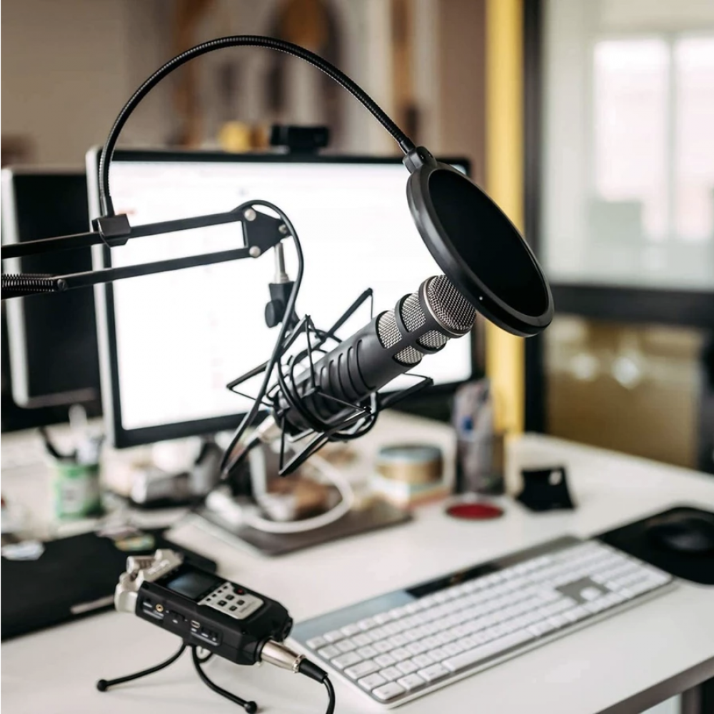 ProMax Pop Filter For Microphone Dual Layered Wind Pop Screen With Flexible 360° Gooseneck Clip ProMax Pop Filter For Microphone Dual Layered Wind Pop Screen With Flexible 360° Gooseneck Clip