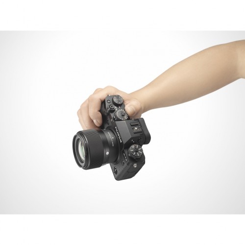 Sigma 30mm f1.4 DC DN Contemporary Lens for Sony E/Fuji-X/Nikon Z ( SIGMA MALAYSIA 2 yrs wrnty)