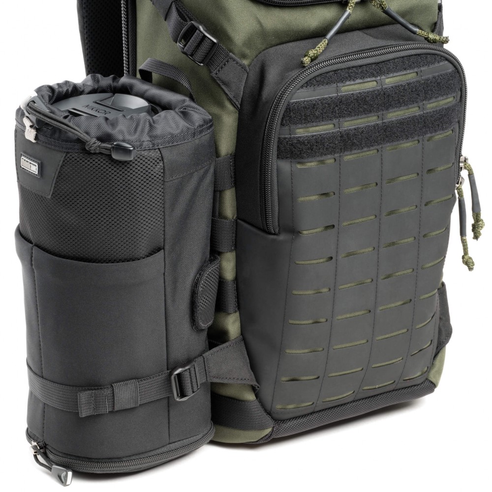 Think Tank DarkLight Backpack ( Black,Montane Green 14L ) Think Tank DarkLight Backpack ( Black,Montane Green 14L )